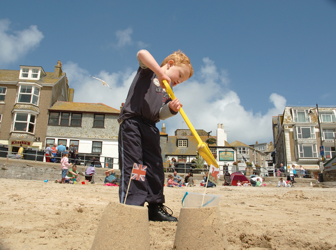 Martin Cox, Digging for England.